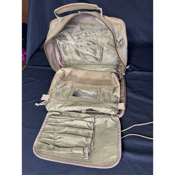US Marines Military U.S.M.C. Travel Bag/Hygiene Bag With Insert Sandpiper of Cal - Picture 6 of 9